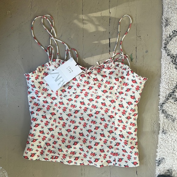 Zara Tops - Zara bustier top, floral, NWT